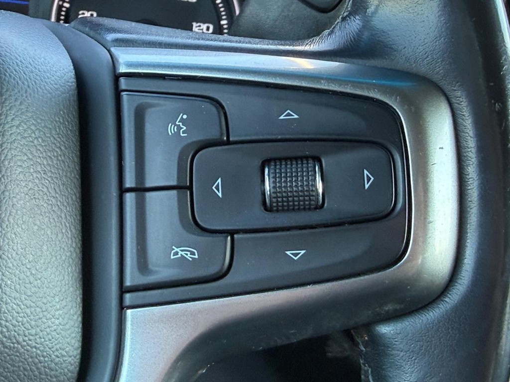 Chevrolet Silverado 1500 Vehicle Full-screen Gallery Image 16