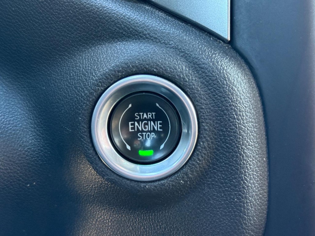 Chevrolet Silverado 1500 Vehicle Full-screen Gallery Image 17