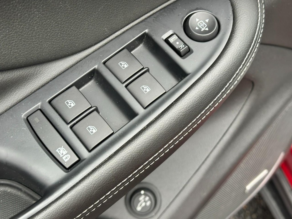 Buick Envision Vehicle Full-screen Gallery Image 17