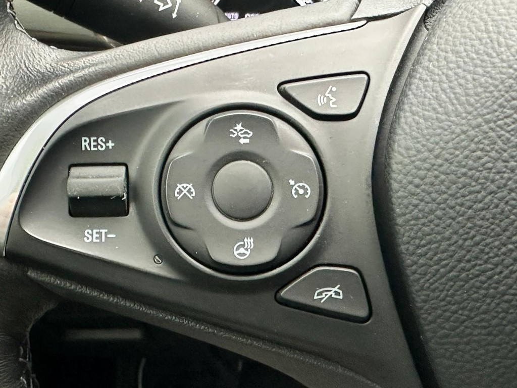 Buick Envision Vehicle Full-screen Gallery Image 20