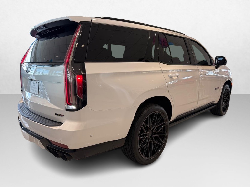 Cadillac Escalade Vehicle Full-screen Gallery Image 03