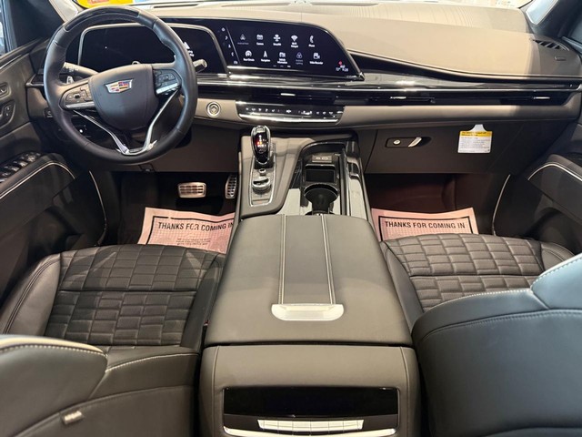 2024 Cadillac Escalade V-Series - Photo 13
