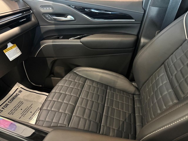 2024 Cadillac Escalade V-Series - Photo 21
