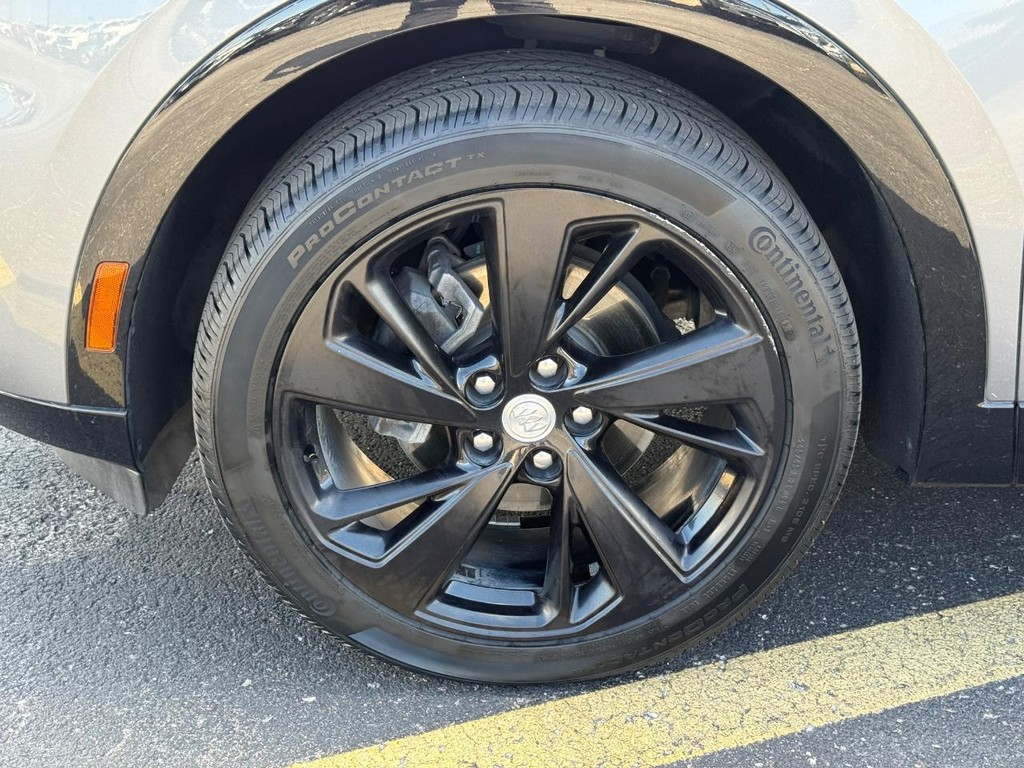 Buick Envision Vehicle Full-screen Gallery Image 07