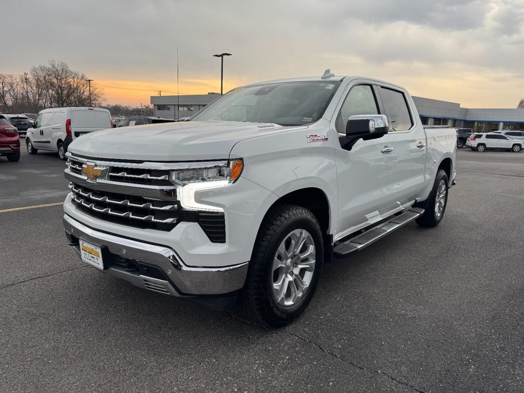 Chevrolet Silverado 1500 Vehicle Full-screen Gallery Image 08