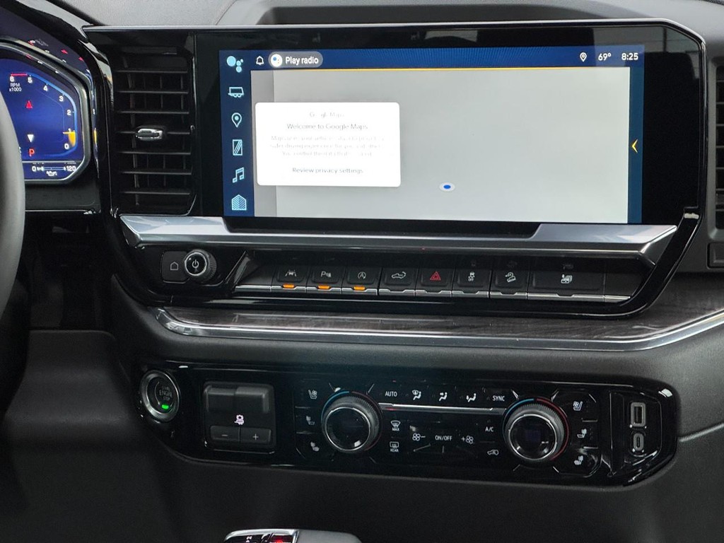 Chevrolet Silverado 1500 Vehicle Full-screen Gallery Image 13