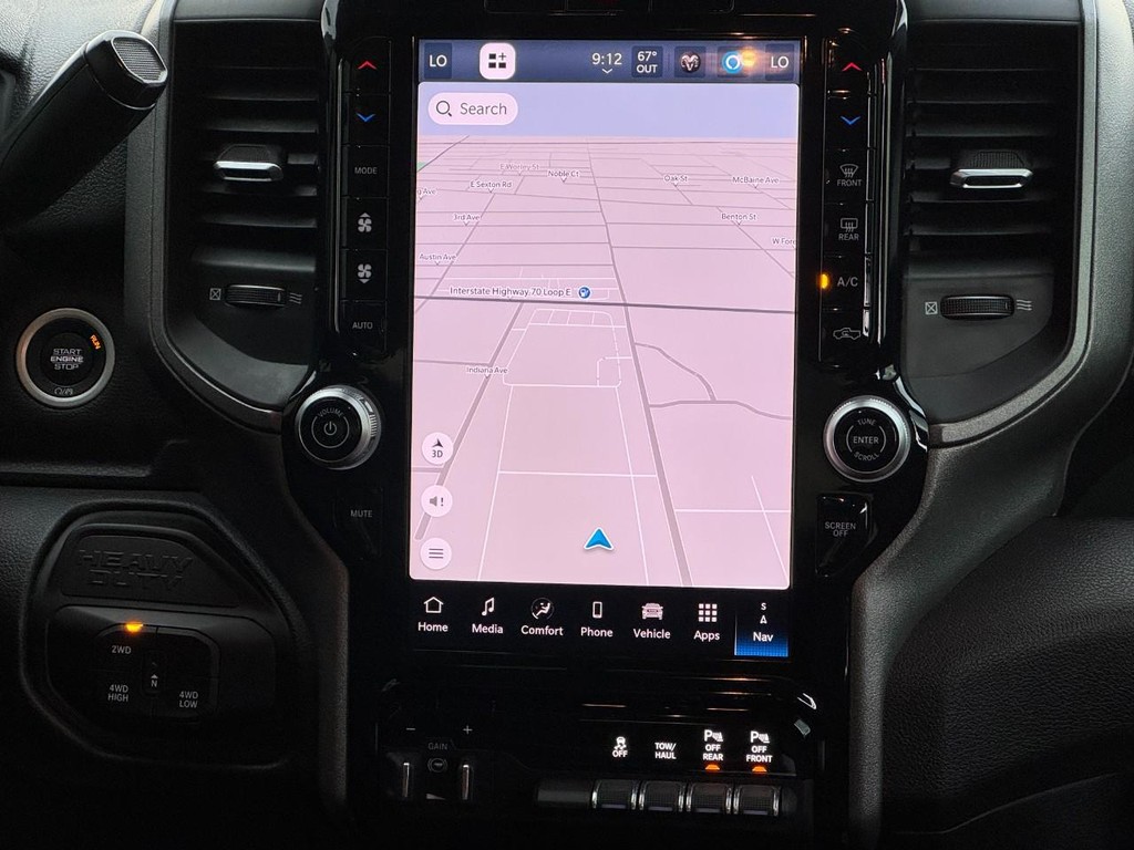 Ram 3500 Vehicle Full-screen Gallery Image 13