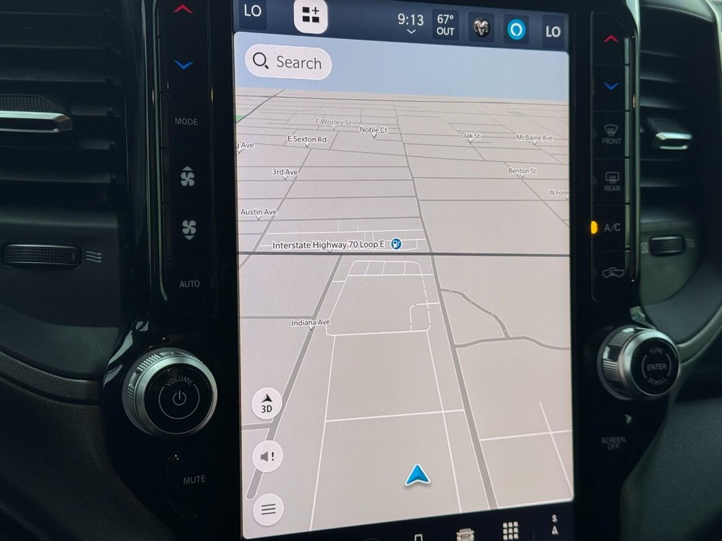 Ram 3500 Vehicle Full-screen Gallery Image 20