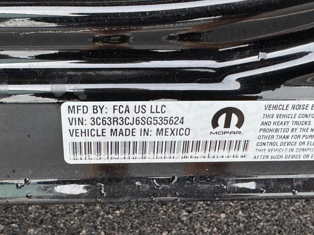 Ram 3500 Vehicle Full-screen Gallery Image 25