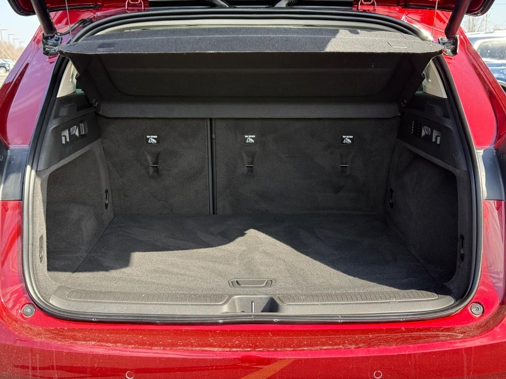 Buick Envision Vehicle Full-screen Gallery Image 06