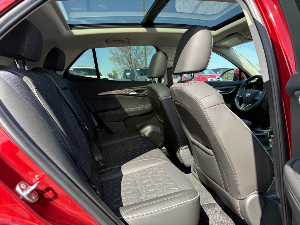 Buick Envision Vehicle Full-screen Gallery Image 10