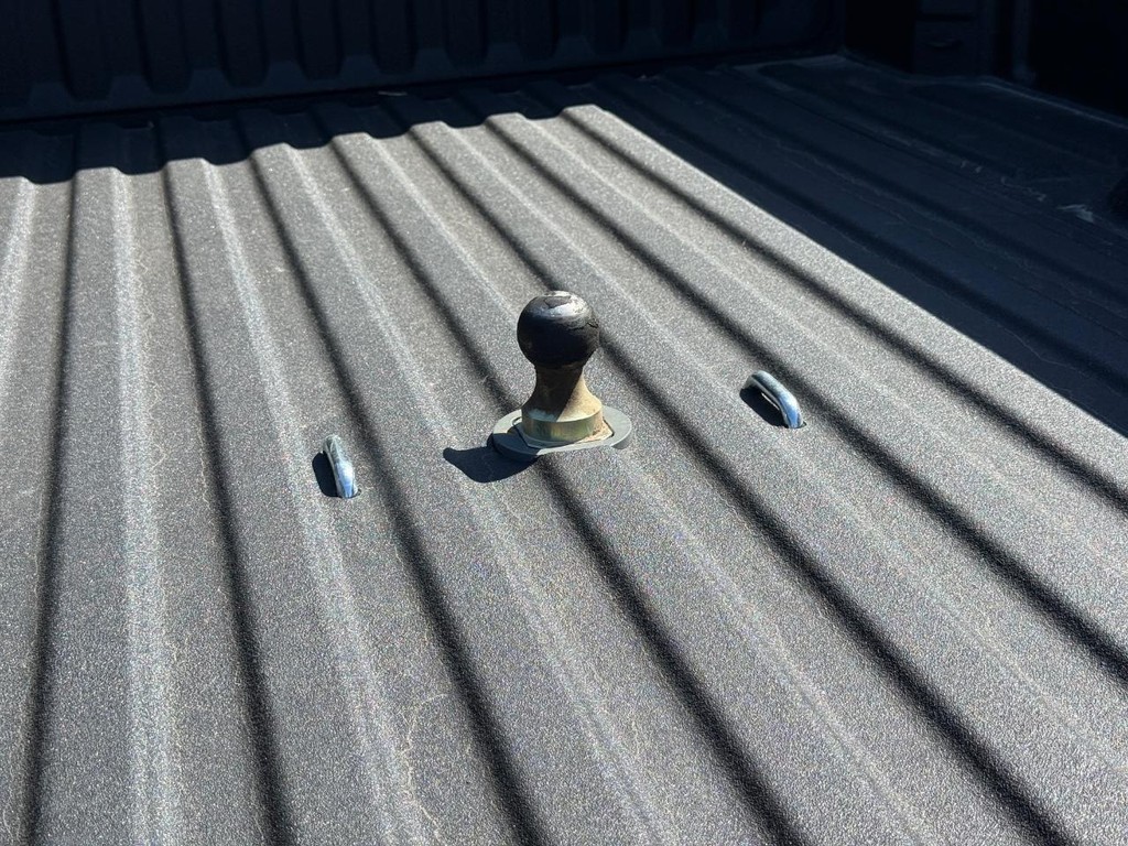 Chevrolet Silverado 2500HD Vehicle Full-screen Gallery Image 07