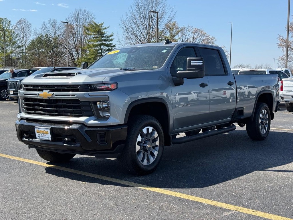 Chevrolet Silverado 2500HD Vehicle Full-screen Gallery Image 09