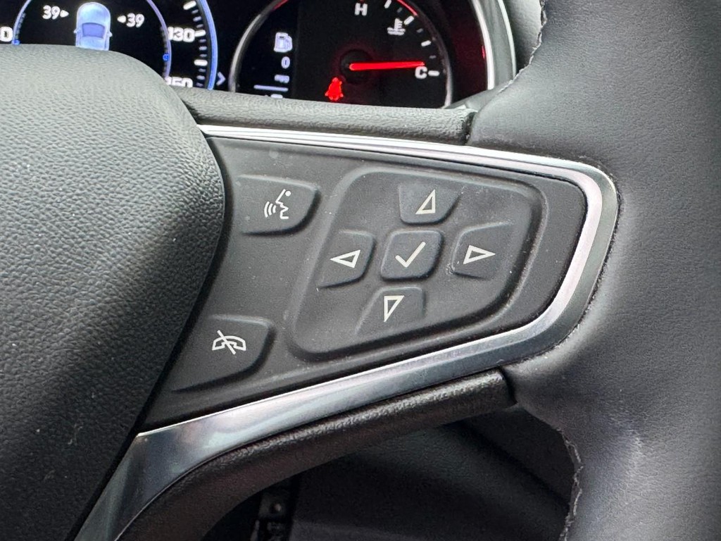 Chevrolet Malibu Vehicle Full-screen Gallery Image 19