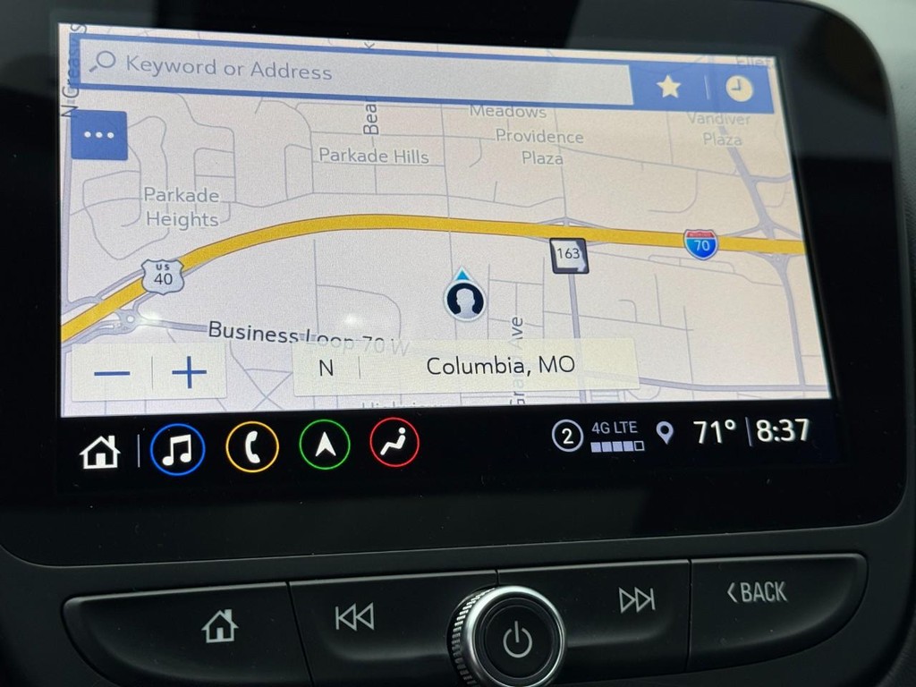 Chevrolet Malibu Vehicle Full-screen Gallery Image 21