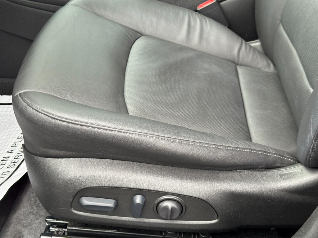Chevrolet Malibu Vehicle Full-screen Gallery Image 26