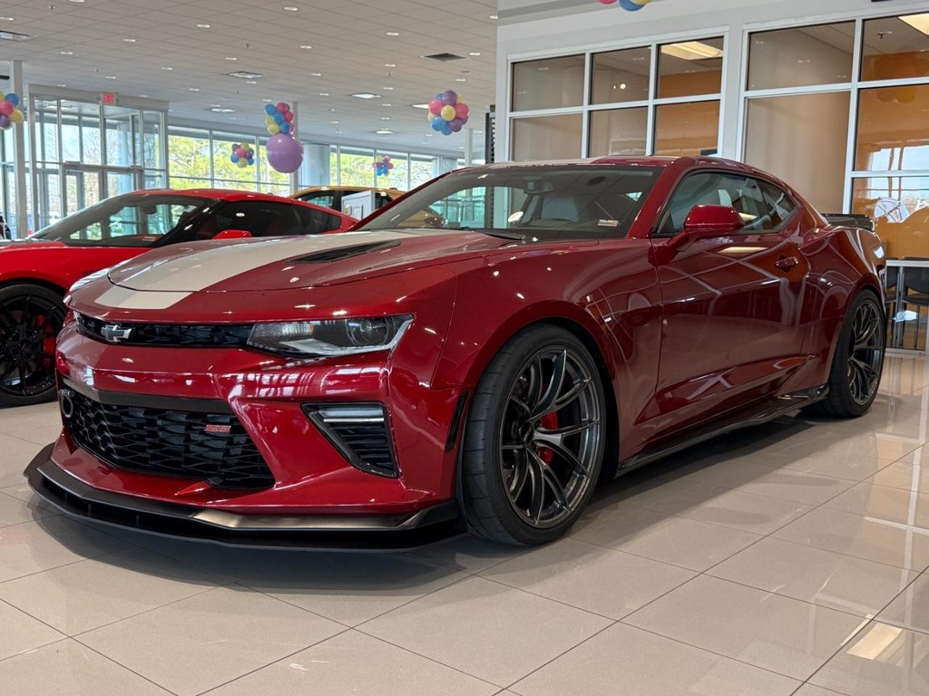 Chevrolet Camaro Vehicle Full-screen Gallery Image 06