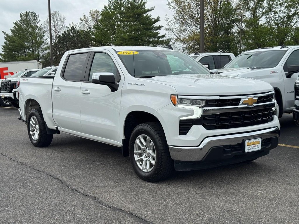Chevrolet Silverado 1500 Vehicle Full-screen Gallery Image 02