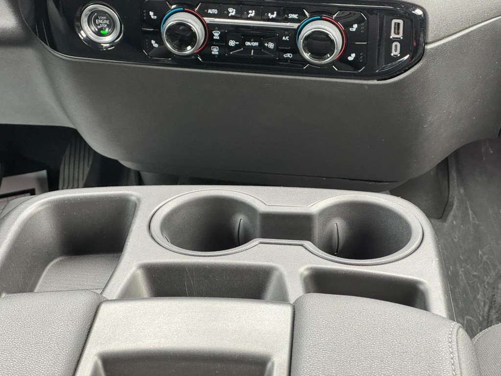 Chevrolet Silverado 1500 Vehicle Full-screen Gallery Image 14