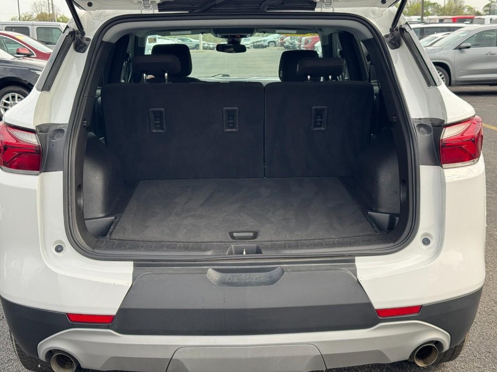 Chevrolet Blazer Vehicle Full-screen Gallery Image 04