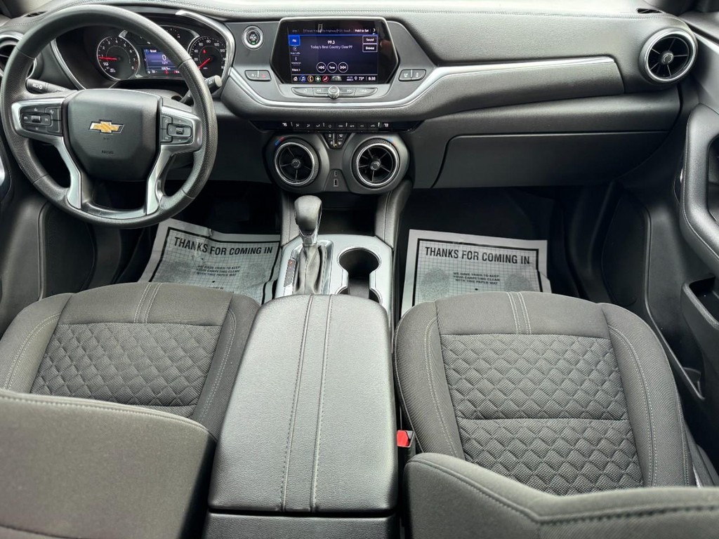 Chevrolet Blazer Vehicle Full-screen Gallery Image 11