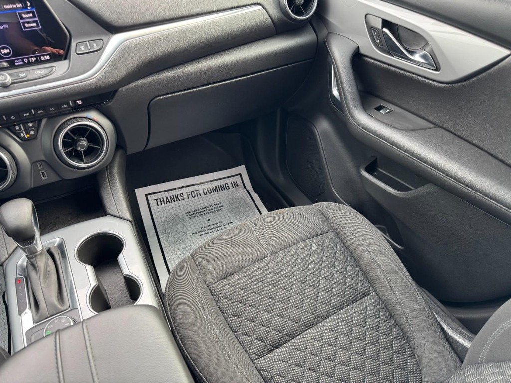 Chevrolet Blazer Vehicle Full-screen Gallery Image 15