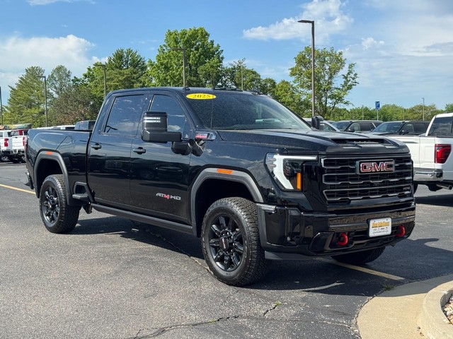 2025 GMC Sierra 4WD Crew Cab Standard Box AT4's photo
