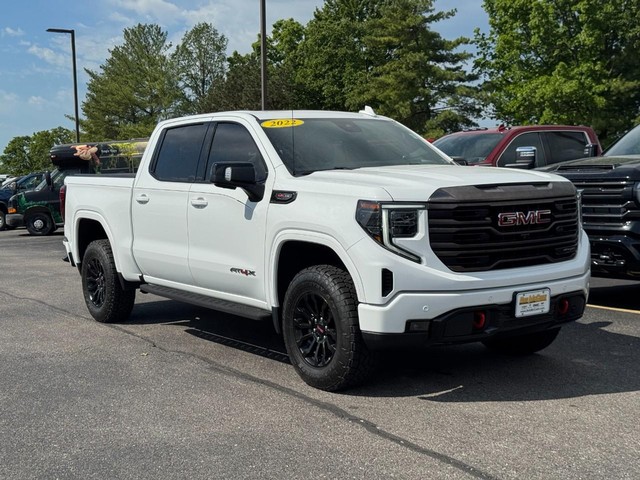 2022 GMC Sierra 4WD Crew Cab Short Box AT4X's photo
