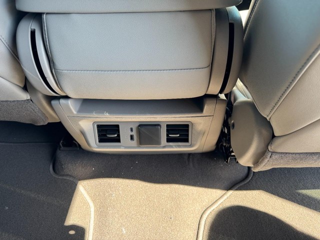 2026 GMC Sierra 1500 SLT - Photo 9