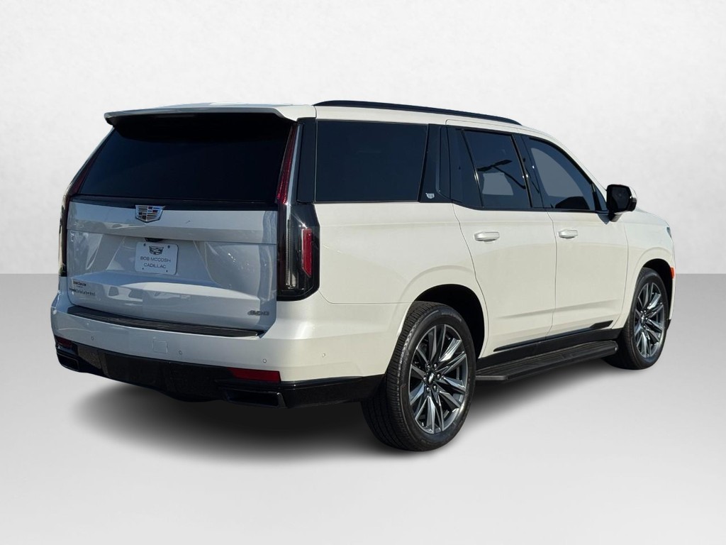 Cadillac Escalade Vehicle Full-screen Gallery Image 03