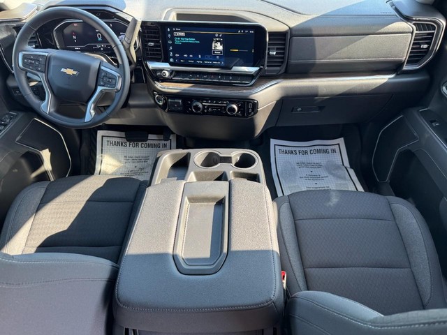 2024 Chevrolet Silverado 1500 LT - Photo 10
