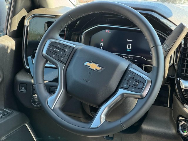 2024 Chevrolet Silverado 1500 LT - Photo 11