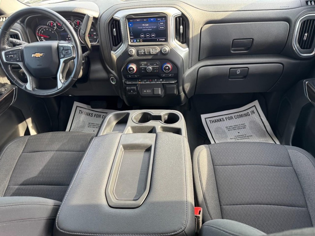 Chevrolet Silverado 1500 Vehicle Full-screen Gallery Image 11