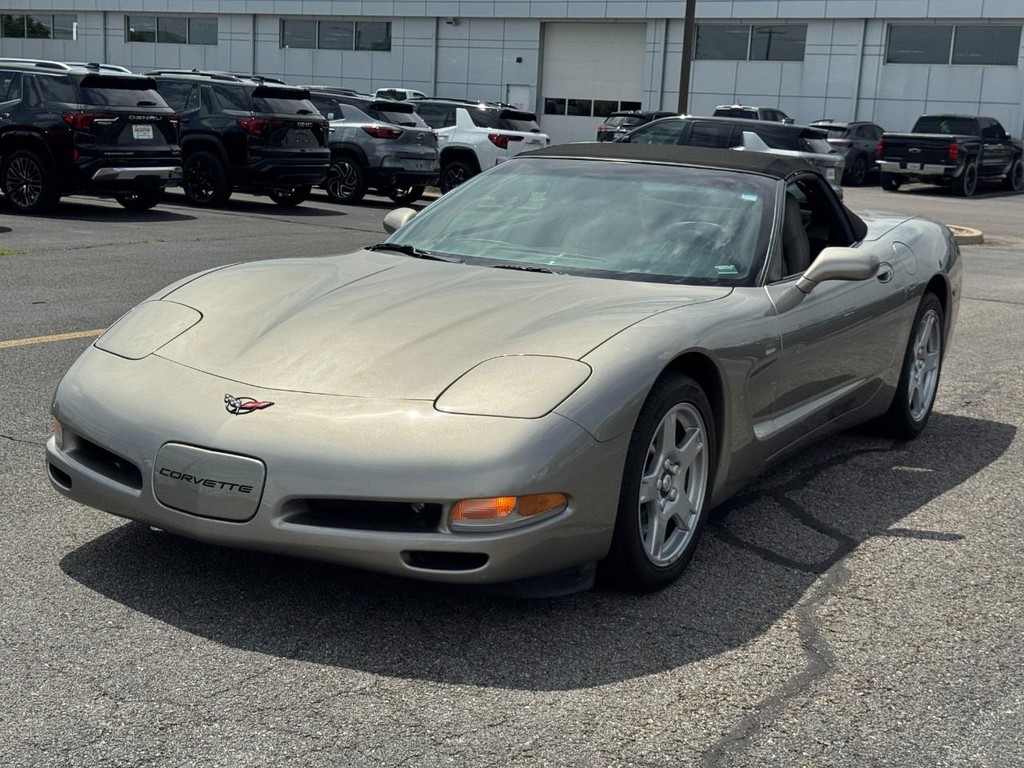 Chevrolet Corvette Vehicle Full-screen Gallery Image 07