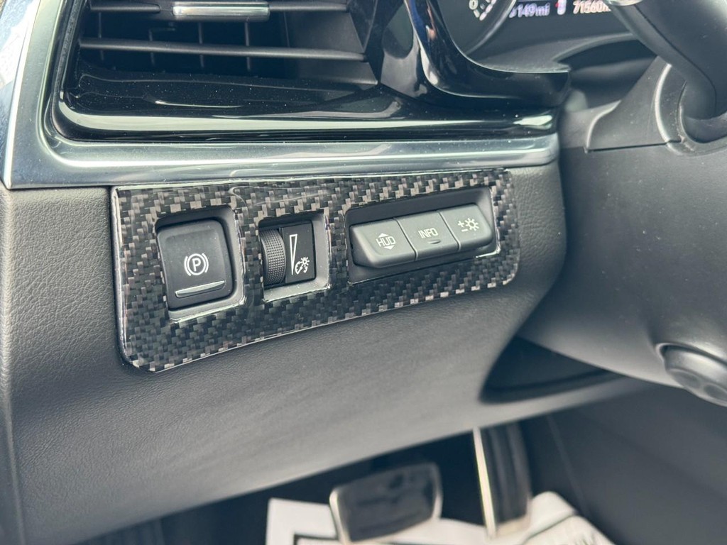 Cadillac XT6 Vehicle Full-screen Gallery Image 17