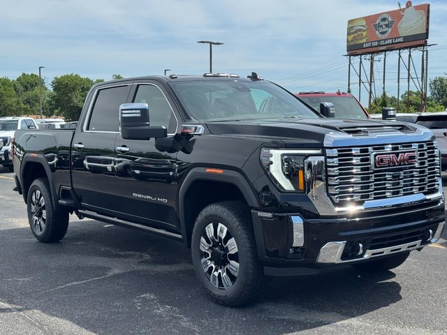 2026 GMC Sierra 4WD Crew Cab Standard Box Denali's photo