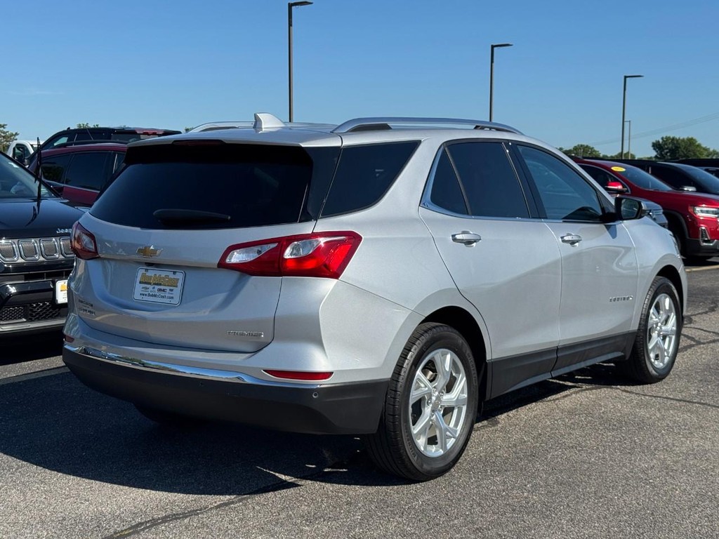 Chevrolet Equinox Vehicle Full-screen Gallery Image 03