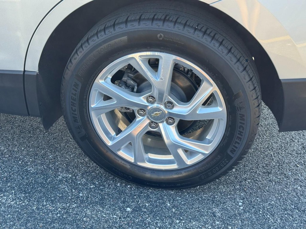 Chevrolet Equinox Vehicle Full-screen Gallery Image 07