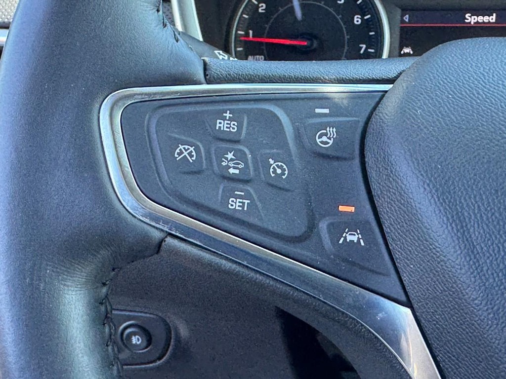 Chevrolet Equinox Vehicle Full-screen Gallery Image 18