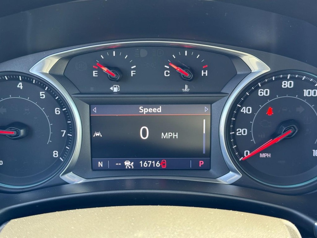 Chevrolet Equinox Vehicle Full-screen Gallery Image 20