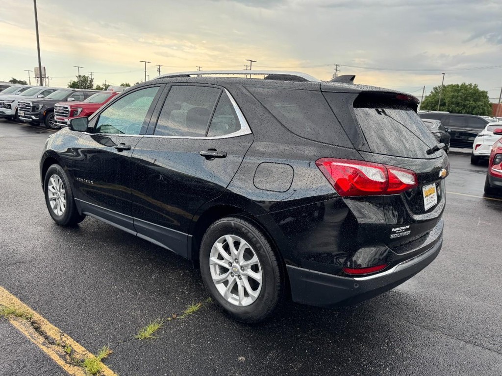 Chevrolet Equinox Vehicle Full-screen Gallery Image 06