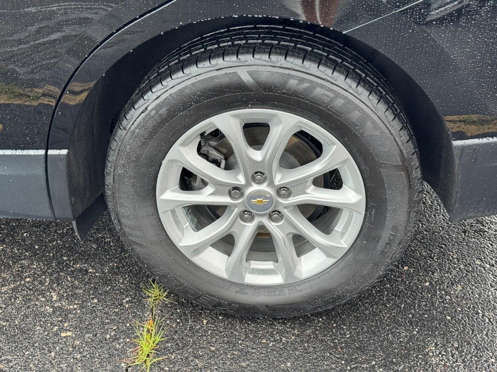 Chevrolet Equinox Vehicle Full-screen Gallery Image 07