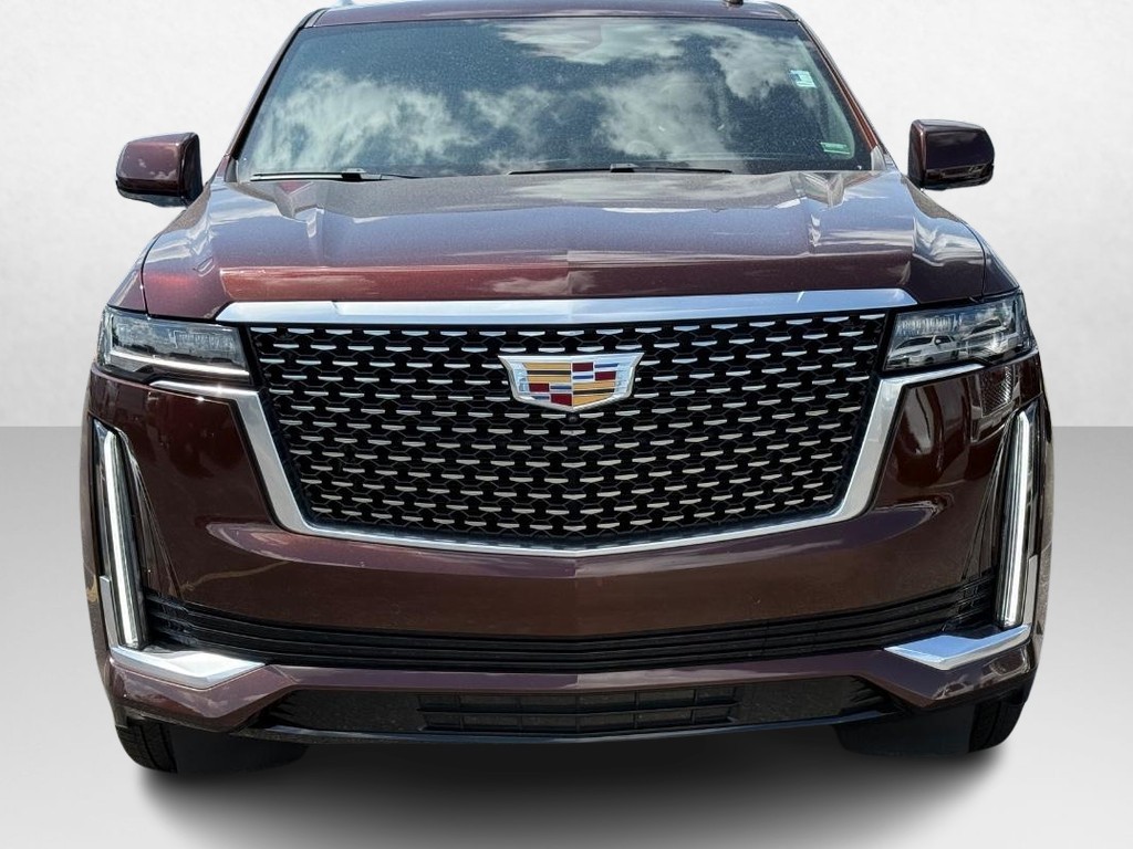 Cadillac Escalade Vehicle Full-screen Gallery Image 07