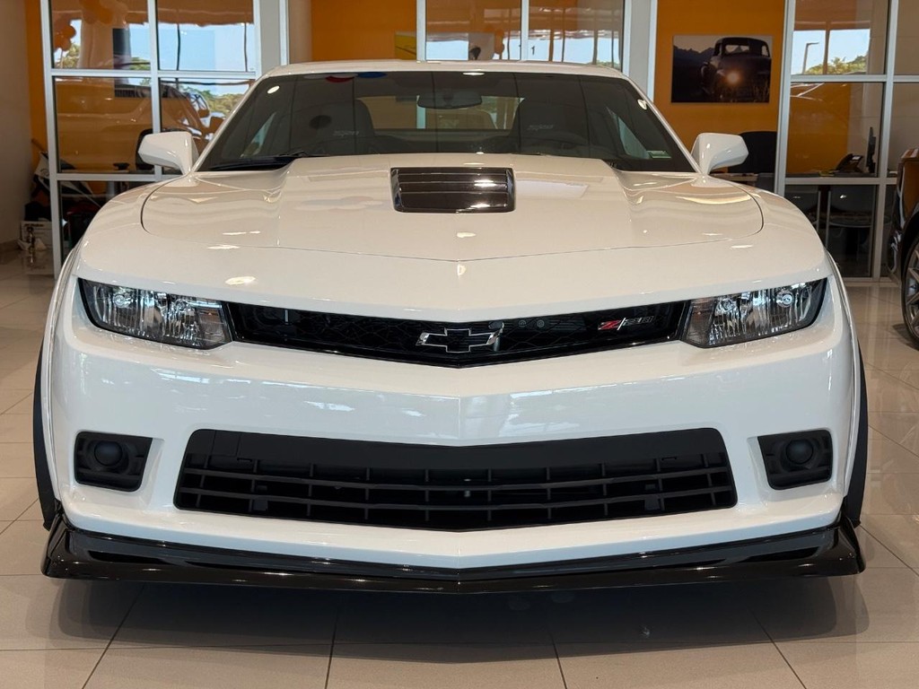 Chevrolet Camaro Vehicle Full-screen Gallery Image 07