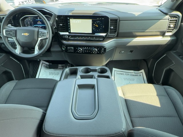 2024 Chevrolet Silverado 1500 LT - Photo 11