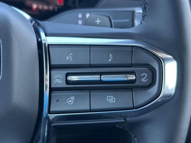 2026 GMC Acadia Elevation - Photo 9
