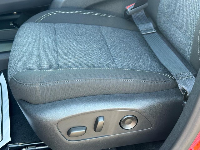 2026 GMC Acadia Elevation - Photo 17