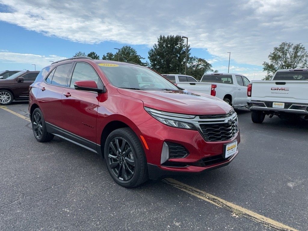 Chevrolet Equinox Vehicle Full-screen Gallery Image 02