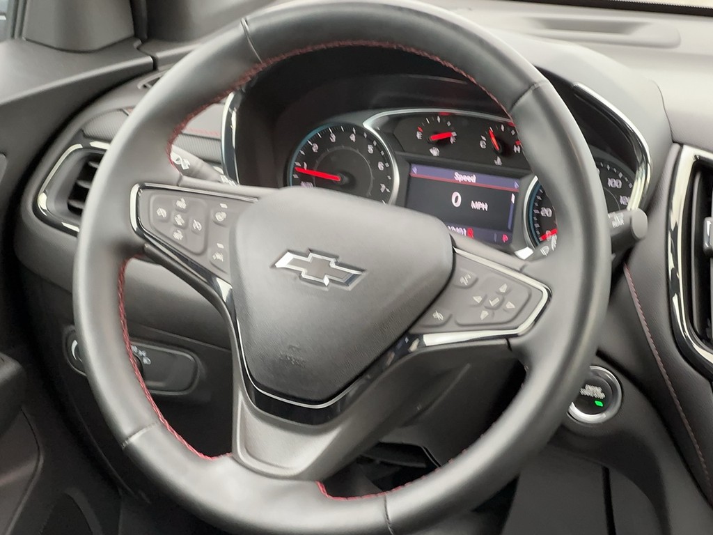 Chevrolet Equinox Vehicle Full-screen Gallery Image 13