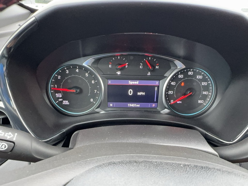 Chevrolet Equinox Vehicle Full-screen Gallery Image 23